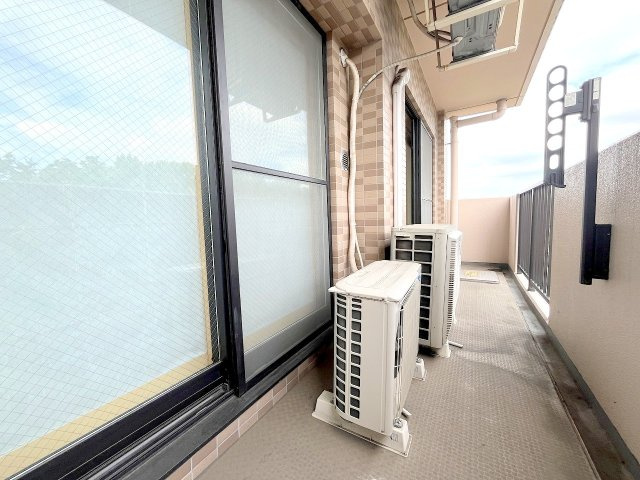 モナーク福生  のバルコニー