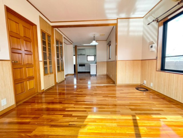 【居間・リビング】 | 太田市東金井町　中古住宅