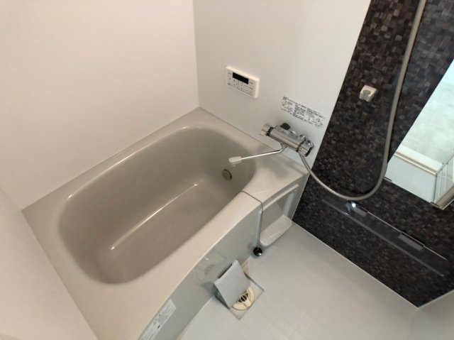 クリエオーレ友井の浴室