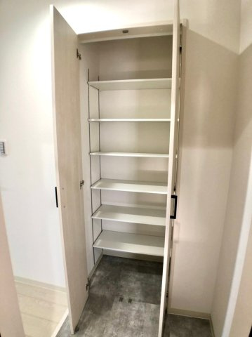 クリエオーレ友井の収納