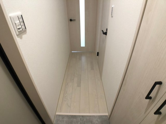 クリエオーレ友井の玄関