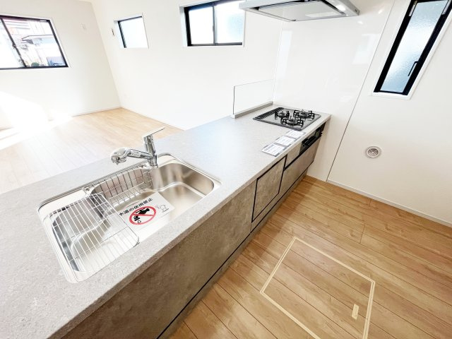 『八王子市新築戸建て』八王子市諏訪町25-3【仲介手数料無料】　１期のキッチン|～仲介手数料無料☆八王子ひなた不動産～　八王子市諏訪町　新築戸建て