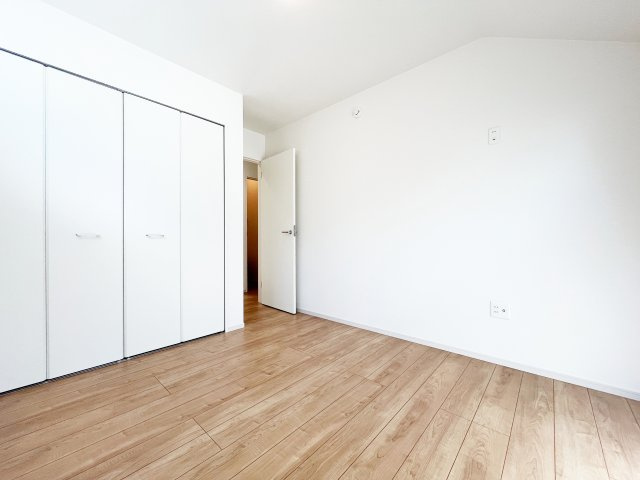 『八王子市新築戸建て』八王子市諏訪町25-3【仲介手数料無料】　１期の洋室|～仲介手数料無料☆八王子ひなた不動産～　八王子市諏訪町　新築戸建て