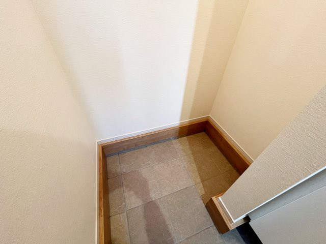 『八王子市新築戸建て』八王子市諏訪町25-3【仲介手数料無料】　１期の収納|～仲介手数料無料☆八王子ひなた不動産～　八王子市諏訪町　新築戸建て