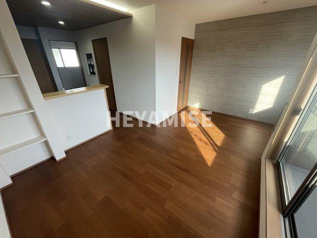 カーサ・モンレーヴⅢの居間・リビング|※室内画像は別号室のもの