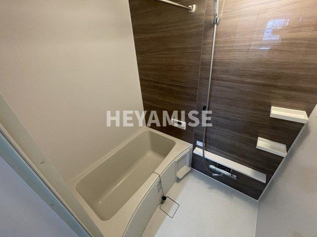 カーサ・モンレーヴⅢの浴室|※室内画像は別号室のもの