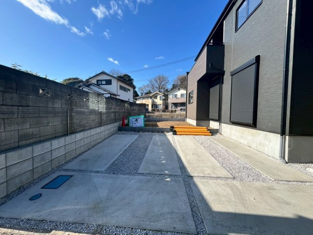 狭山市柏原18期　新築戸建　グラファーレの駐車場|1/30　撮影