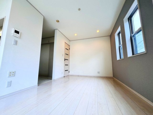 【居間・リビング】 | 和光市中央1丁目　中古一戸建住宅（成増店） | リビング・ダイニングが分かれている為、動線を作りやすい家具配置が行えます