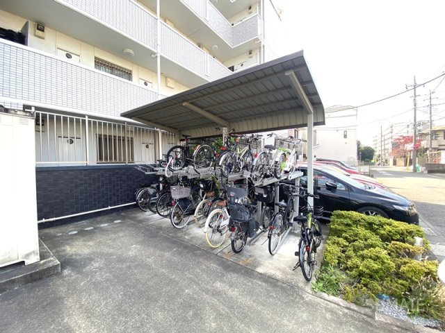 プランドールのその他共用部分|屋根付き駐輪場☆彡