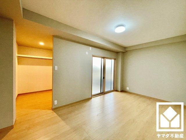 宇治市五ケ庄福角の洋室