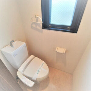 春日井市割塚町の賃貸マンションのトイレ