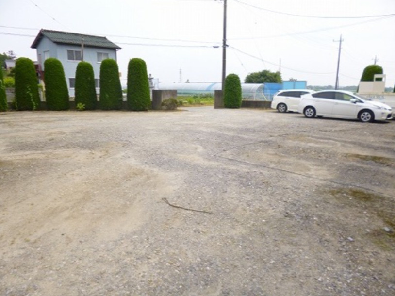 カンパーニュＡの駐車場