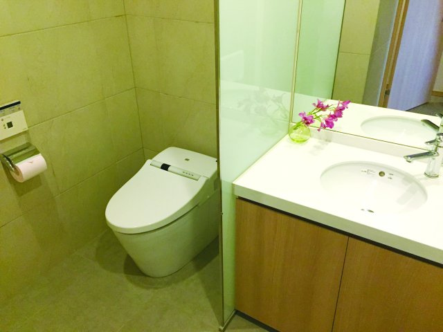 プラウドタワー神戸県庁前のその他共用部分|ゲストルーム　トイレ洗面台