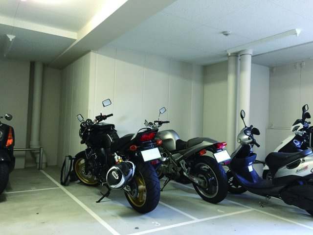 プラウドタワー神戸県庁前のその他共用部分|バイク置き場