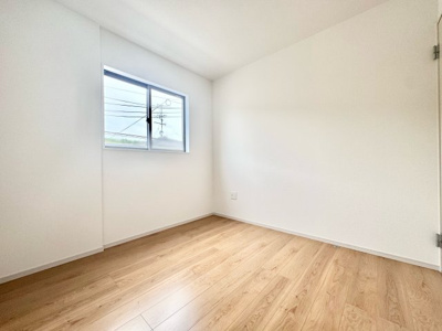 【洋室】 | 伏見区桃山与五郎町　新築戸建 | 《ローンの事やお家探しのご相談は（株）ゆいホームにお任せ下さい。ちょっとした疑問にも解りやすくお応えします。》お気軽にどうぞ(^^)/