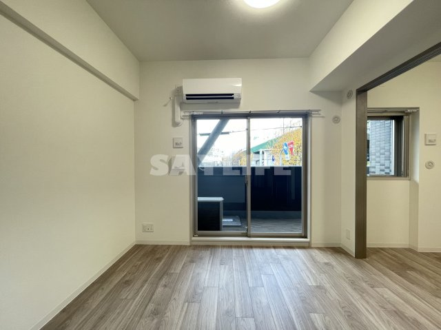 プレサンス長田レジェールの居間・リビング