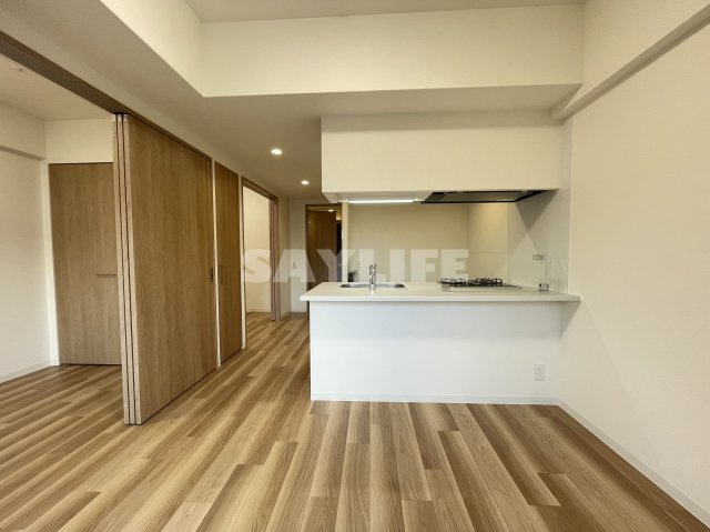 プレサンス長田レジェールの居間・リビング