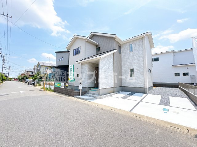 【新築住宅】滑川町月の輪 第2期の前面道路含む現地写真|資料請求、お電話でのお問合せ、いつでも丁寧に対応させていただきます！不動産業界のプロフェッショナルが集う弊社にぜひ一度ご相談ください！