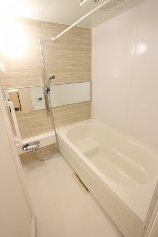 クレモンティーヌA棟の浴室