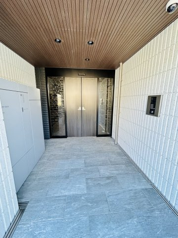 【エントランス】ヘーベルメゾン甲子園口北町イースト 