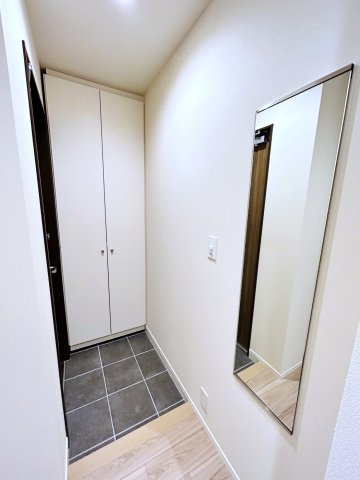 【玄関】ヘーベルメゾン甲子園口北町イースト 