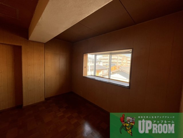 ドミール梅ヶ坪の玄関