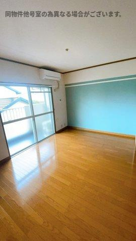 ドミール梅ヶ坪の居間・リビング