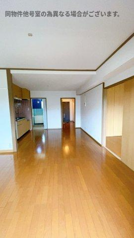 ドミール梅ヶ坪の居間・リビング