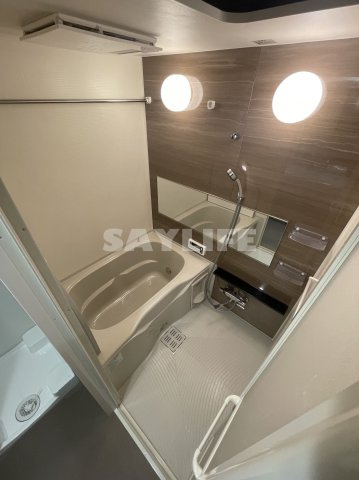 プレサンス長田レジェールの浴室