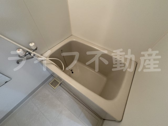 若草ハイツ　B棟の浴室