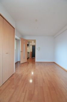 リ・ボーン　エンドーの寝室