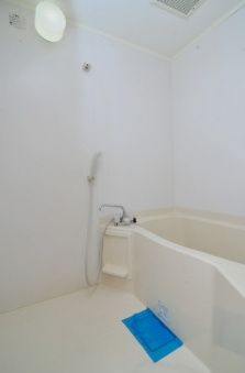 リ・ボーン　エンドーの浴室