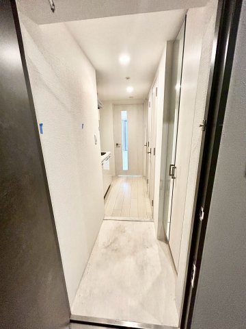 エスリード江坂セントラムの玄関