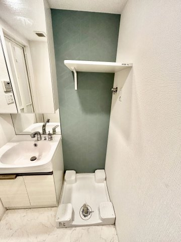 エスリード江坂セントラムの設備|室内洗濯パン