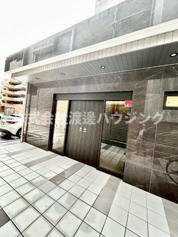 エスリード江坂セントラムのエントランス