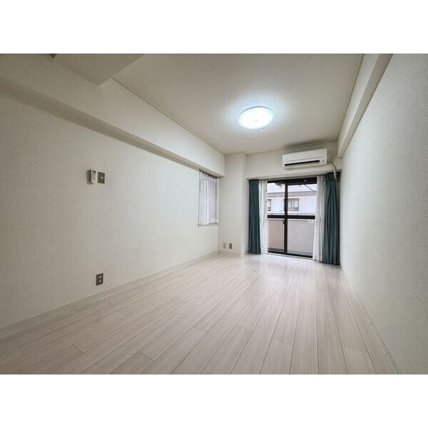 ライオンズマンション御影第2の居間・リビング