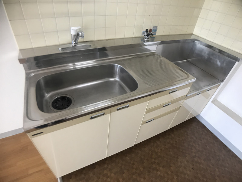 メゾン諏訪山のキッチン