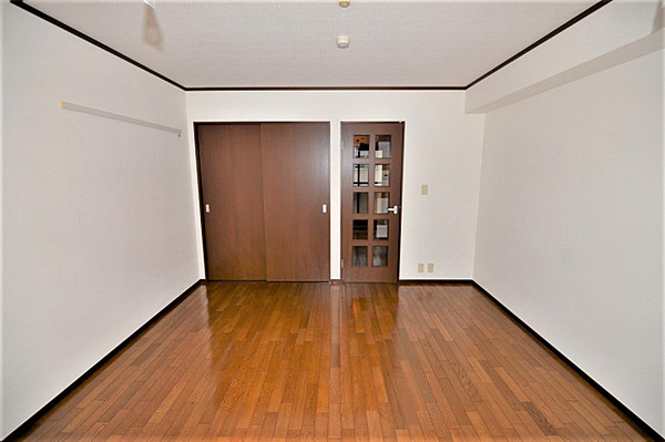 レジデンス北青木の居間・リビング