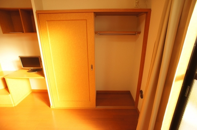 レオパレスHYTⅡの収納