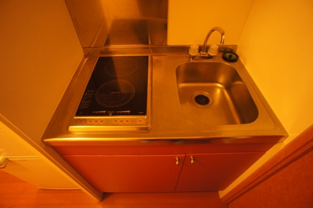 レオパレスHYTⅡのキッチン|２口付きIHヒーター♪