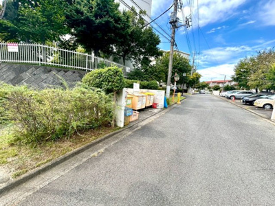 【その他共用部分】 | グリーンヒル寺田　第二住宅　77号棟 | 共用部分は、一棟の建物に住む区分所有者全員が共同で所有するとし、共用部分の管理、補修などは、区分所有者で形成される管理組合が行います。個人の判断で勝手に変更することはできませんので覚えておきましょう。
