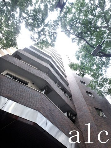 新宿区西新宿３丁目の賃貸マンションの外観|建物外観を気になさる方へ、見た目の良い物件です