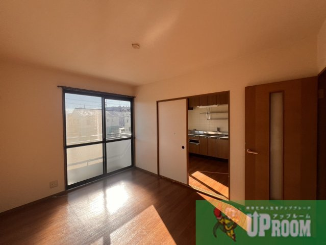 グランドゥール　B棟の居間・リビング