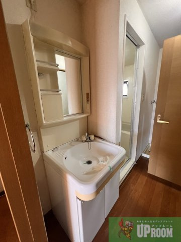 グランドゥール　B棟の洗面所