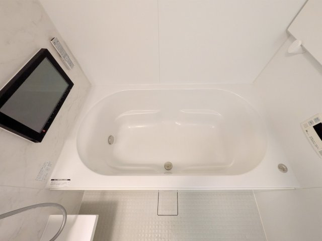 夙川グランドハイツの浴室|TV付のお風呂で日々の疲れを癒しましょう
