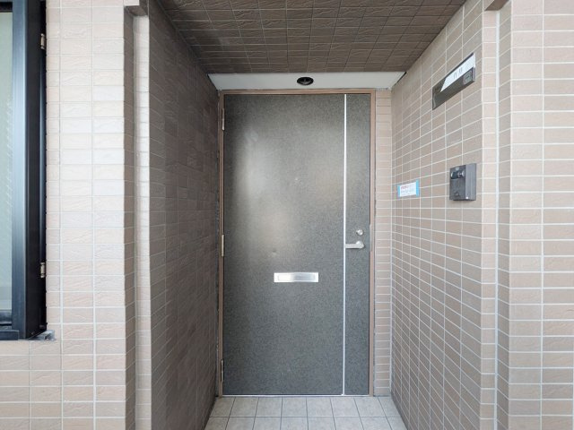 夙川グランドハイツの玄関|玄関扉になります
