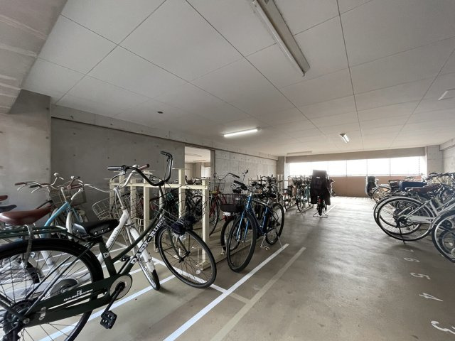 夙川グランドハイツの駐輪場|駐輪場です