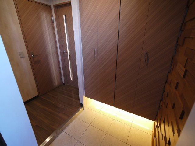 六甲壱番館の玄関