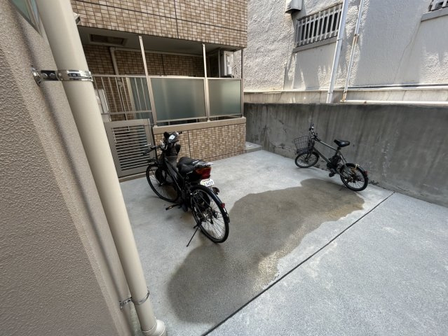 六甲壱番館の駐車場