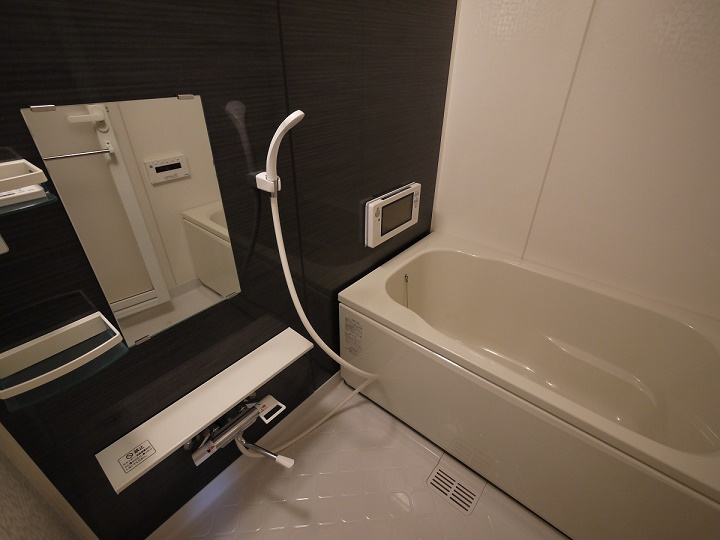 六甲壱番館の浴室